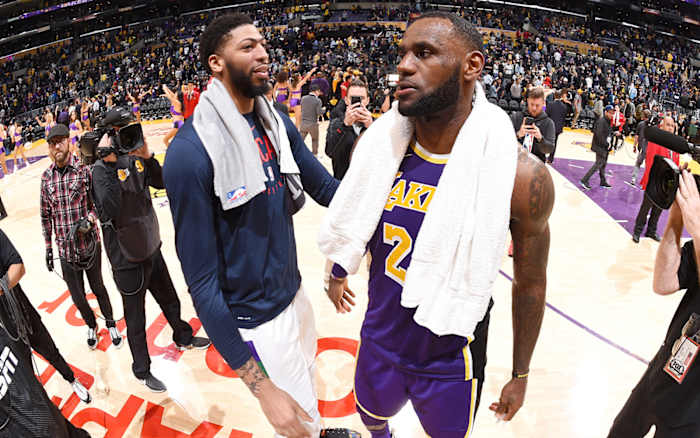 anthony-davis-lebron-james-lakers.jpg